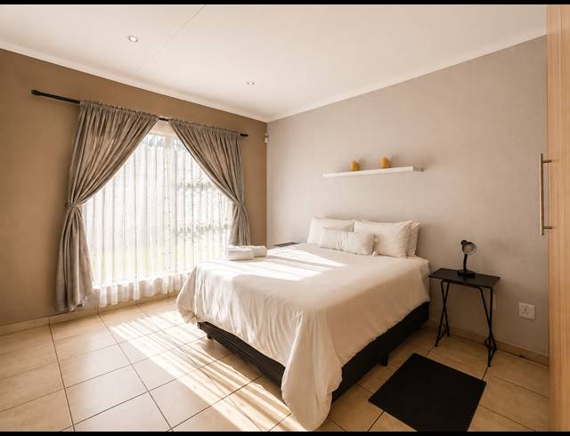 2 BEDROOM TOWNHOUSE FOR SALE IN THREE RIVERS